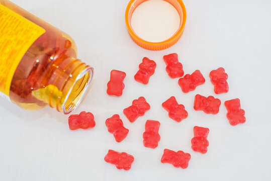 THC-Infused Gummies Elevate Quiet Personal Time With Full Mind Relaxation